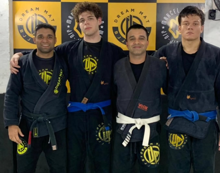 Família Dream Mat MR no tatame em São Vicente