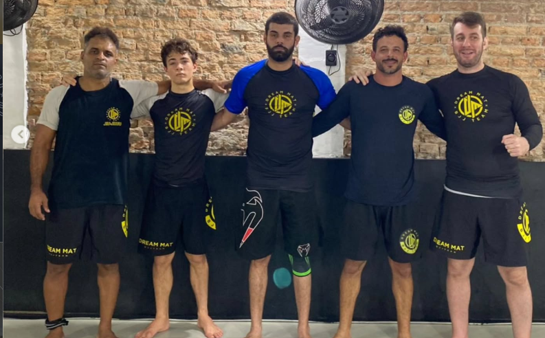 Alunos kids e adultos da Dream Mat MR